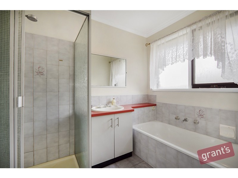 2 Fitzgerald Road, Hallam VIC 3803