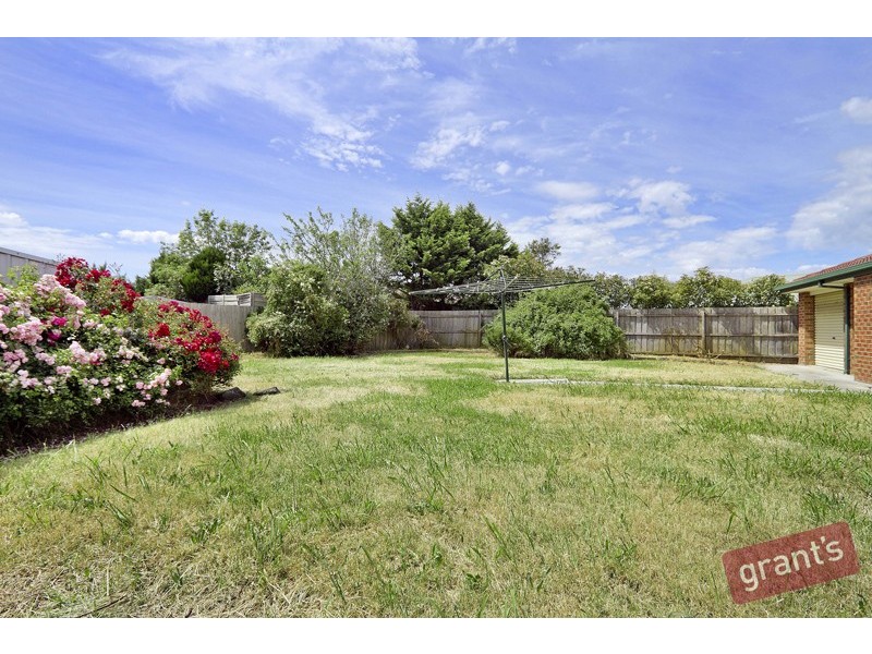 39 Warrenwood Place, Narre Warren VIC 3805