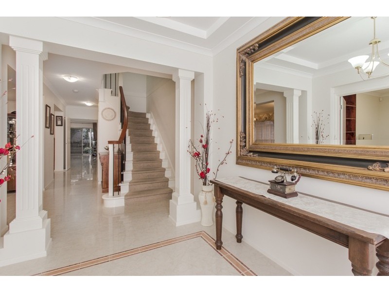 6 Mornmoot Court, Hallam VIC 3803