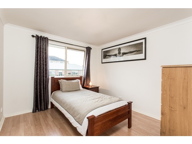 6 Mornmoot Court, Hallam VIC 3803