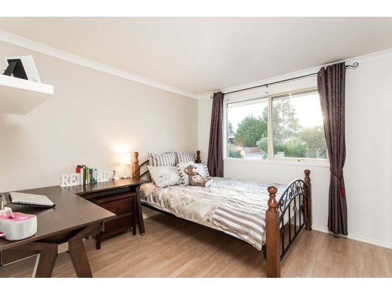 6 Mornmoot Court, Hallam VIC 3803