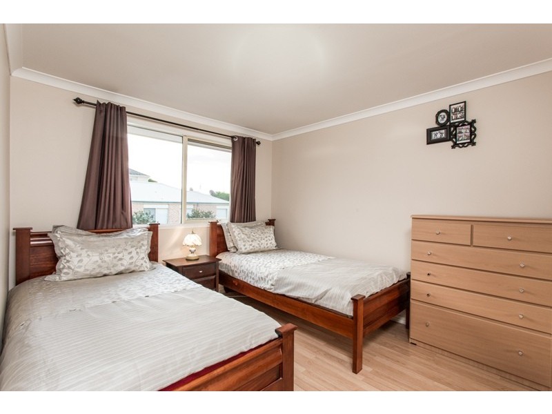 6 Mornmoot Court, Hallam VIC 3803