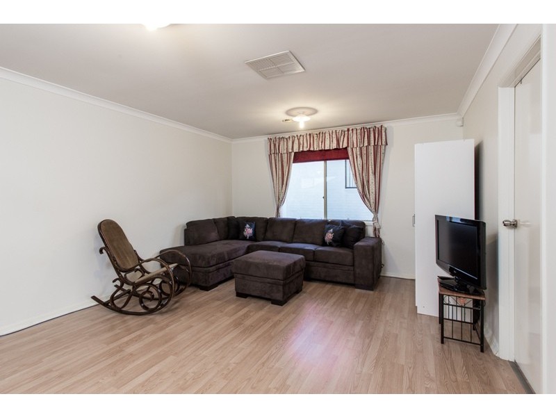 6 Mornmoot Court, Hallam VIC 3803