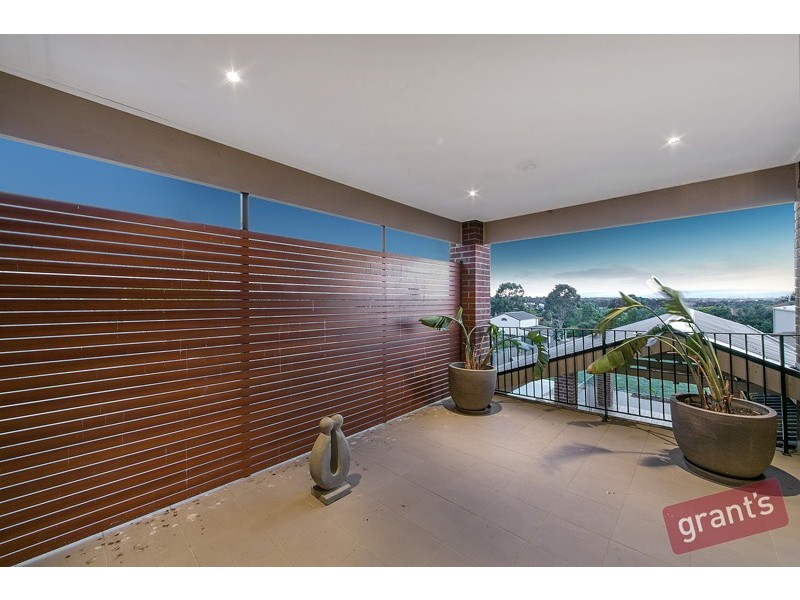 9 Highgrange Way, Narre Warren North VIC 3804