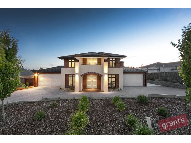 9 Highgrange Way, Narre Warren North VIC 3804