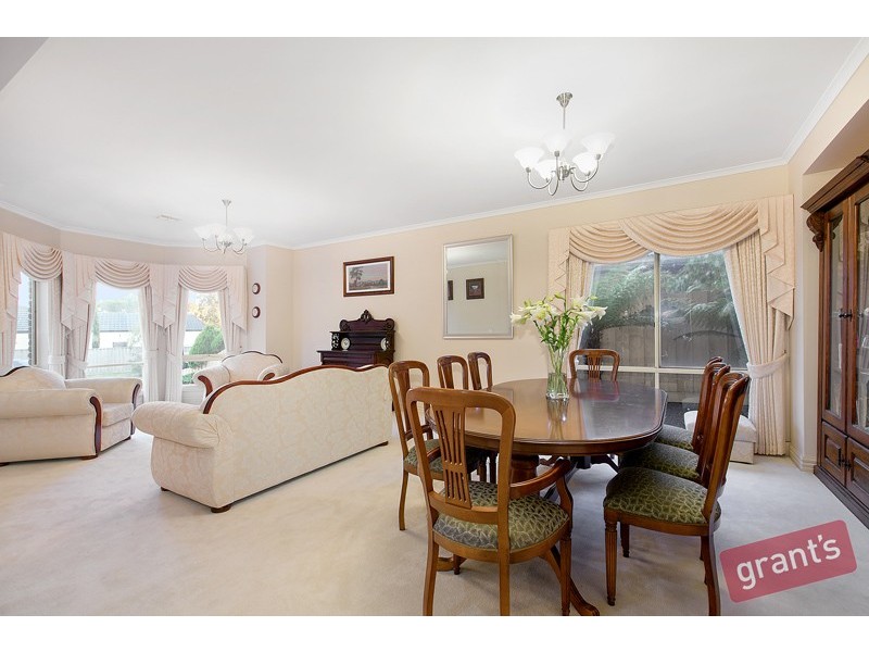 17 Portsea Place, Narre Warren VIC 3805