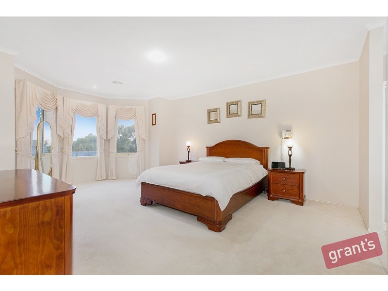 17 Portsea Place, Narre Warren VIC 3805