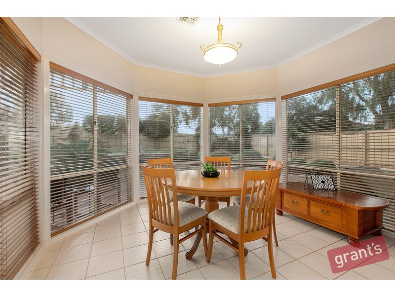 17 Portsea Place, Narre Warren VIC 3805