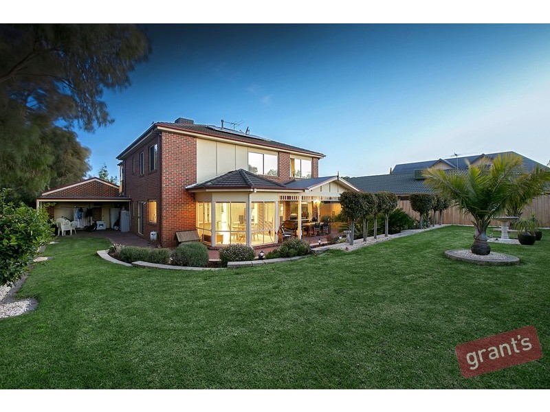 17 Portsea Place, Narre Warren VIC 3805