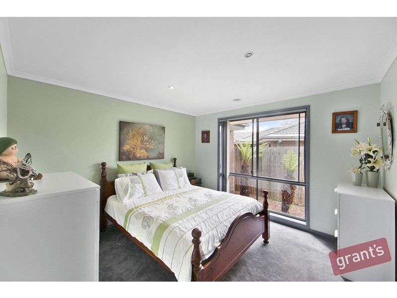 6 Marcus Court, Narre Warren VIC 3805