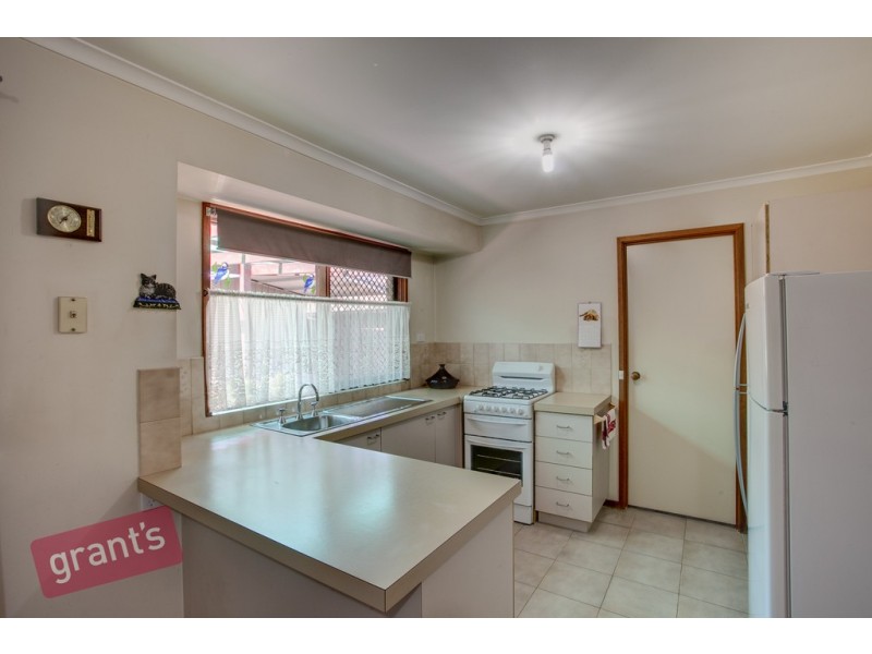 16 George Chudleigh Drive, Hallam VIC 3803