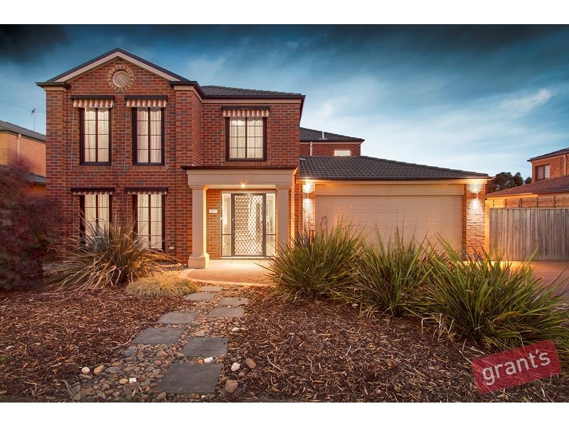 18 Toulouse Terrace, Narre Warren South VIC 3805