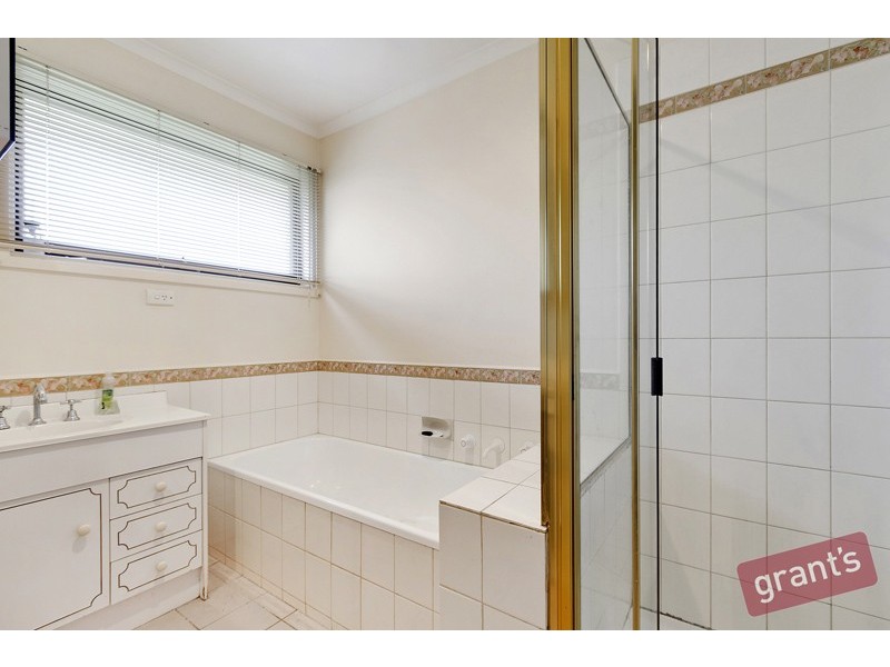 2 Kelso Place, Berwick VIC 3806