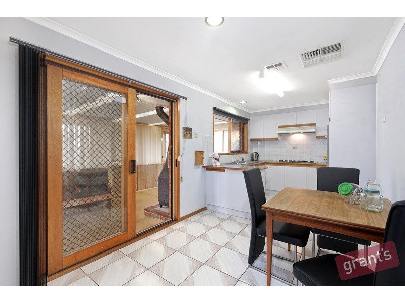 5 Enoch Rise, Hallam VIC 3803