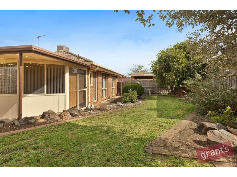 5 Enoch Rise, Hallam VIC 3803