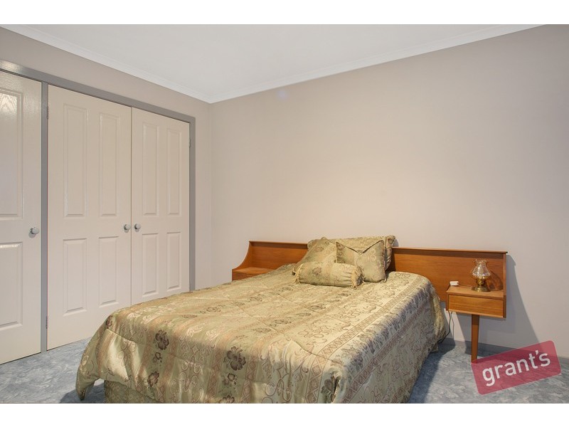 2 Samaher Court, Endeavour Hills VIC 3802