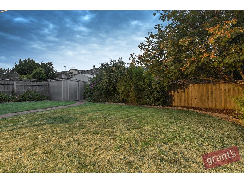 2 Samaher Court, Endeavour Hills VIC 3802