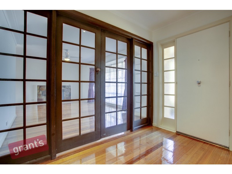 19 Adam Avenue, Hallam VIC 3803