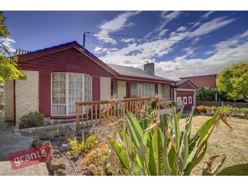 19 Adam Avenue, Hallam VIC 3803