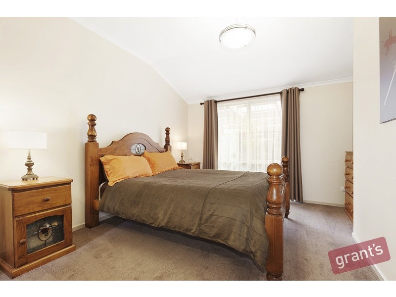 31 Baringa Park Drive, Narre Warren South VIC 3805