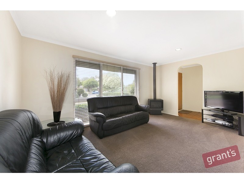 19 Guildford Crescent, Narre Warren VIC 3805