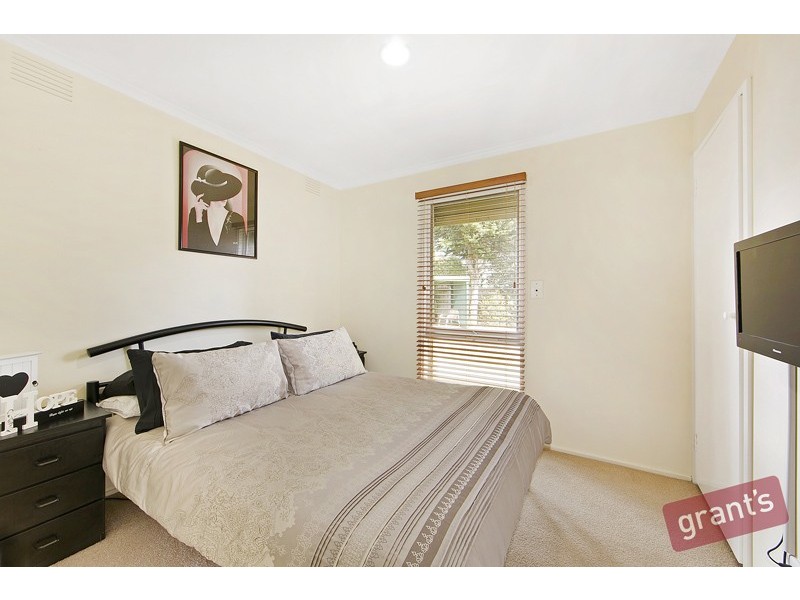 19 Guildford Crescent, Narre Warren VIC 3805