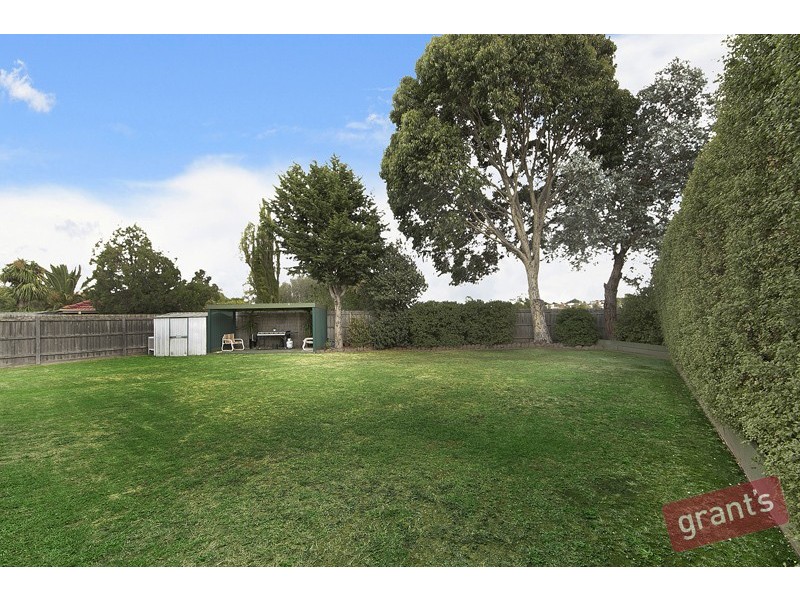 19 Guildford Crescent, Narre Warren VIC 3805