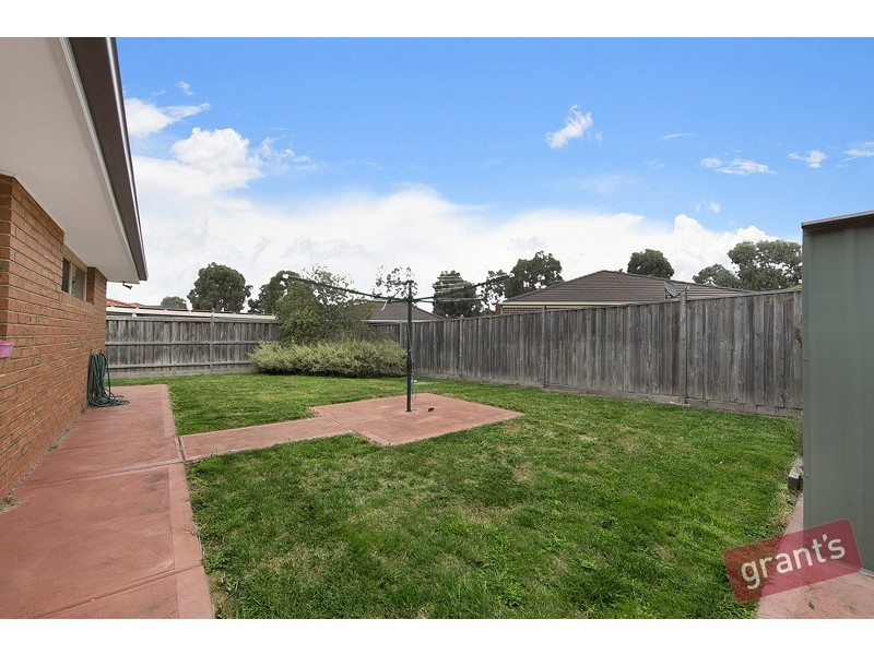 30 Champagne Grove, Narre Warren South VIC 3805