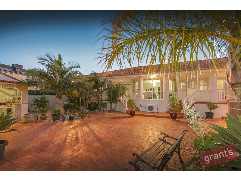 4 Glen Vista Drive, Narre Warren North VIC 3804