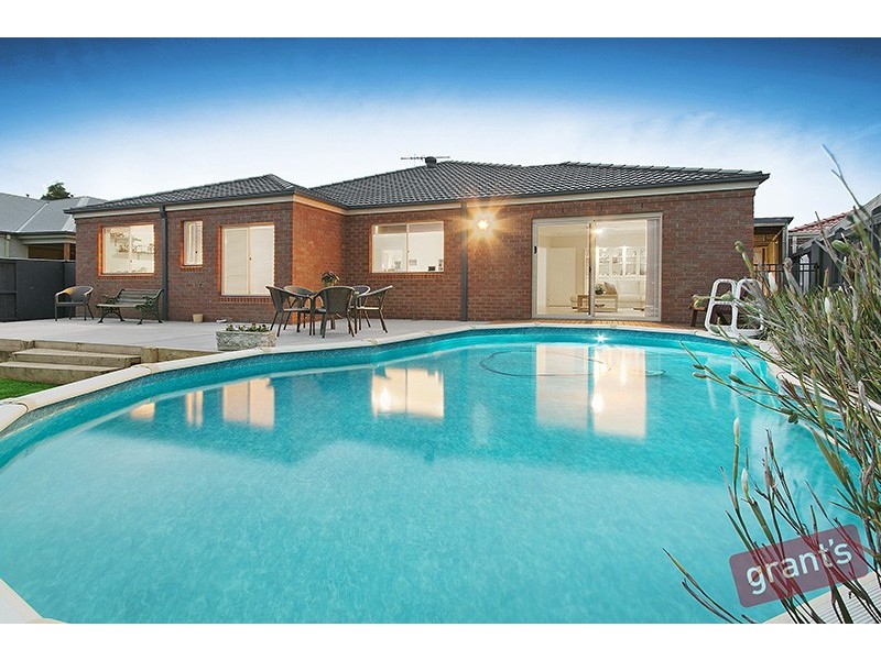 6 Eva Florence Way, Narre Warren South VIC 3805