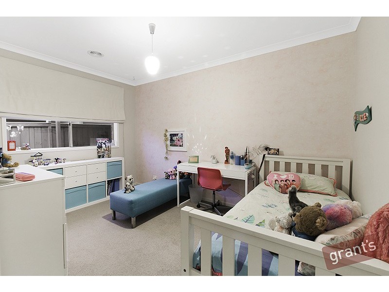 6 Eva Florence Way, Narre Warren South VIC 3805