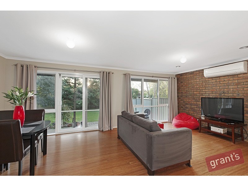 123 Fox Road, Narre Warren North VIC 3804