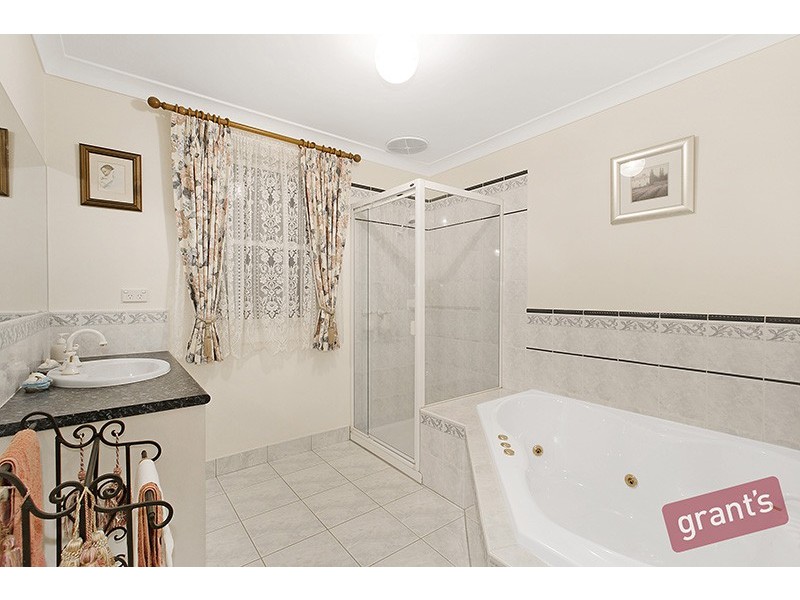 14 Daintree Grove, Narre Warren VIC 3805