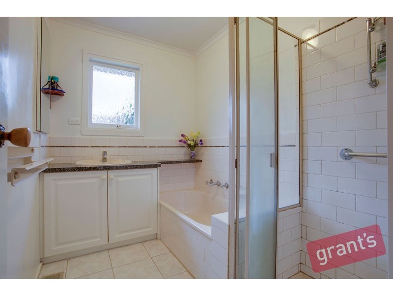 6 Darling Way, Narre Warren VIC 3805