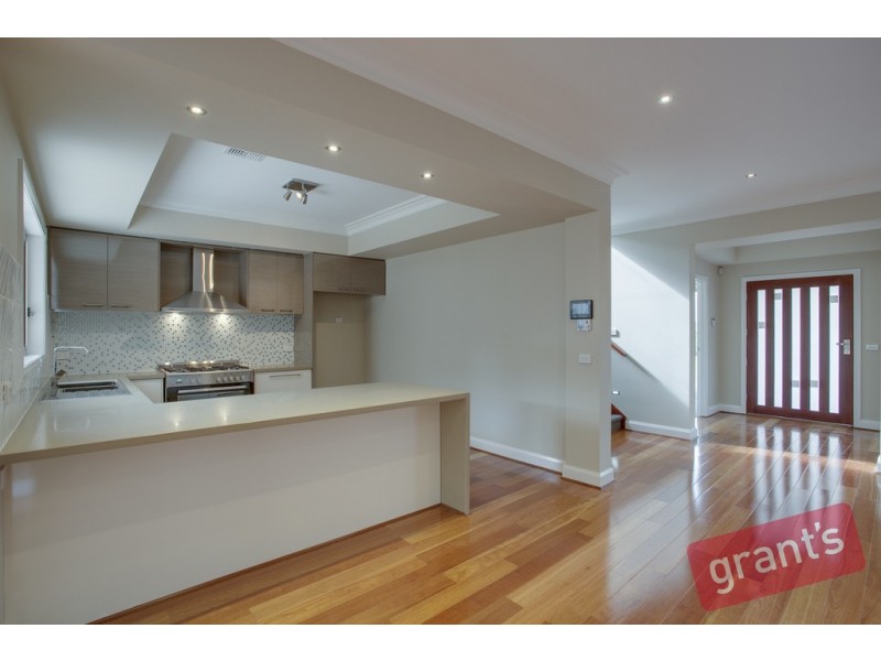 74 Loxley Boulevard, Narre Warren South VIC 3805