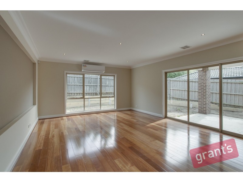 74 Loxley Boulevard, Narre Warren South VIC 3805