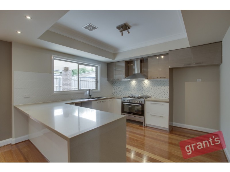 74 Loxley Boulevard, Narre Warren South VIC 3805