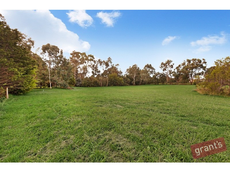 Lot 2/ 13 McKenzie Lane, Narre Warren North VIC 3804