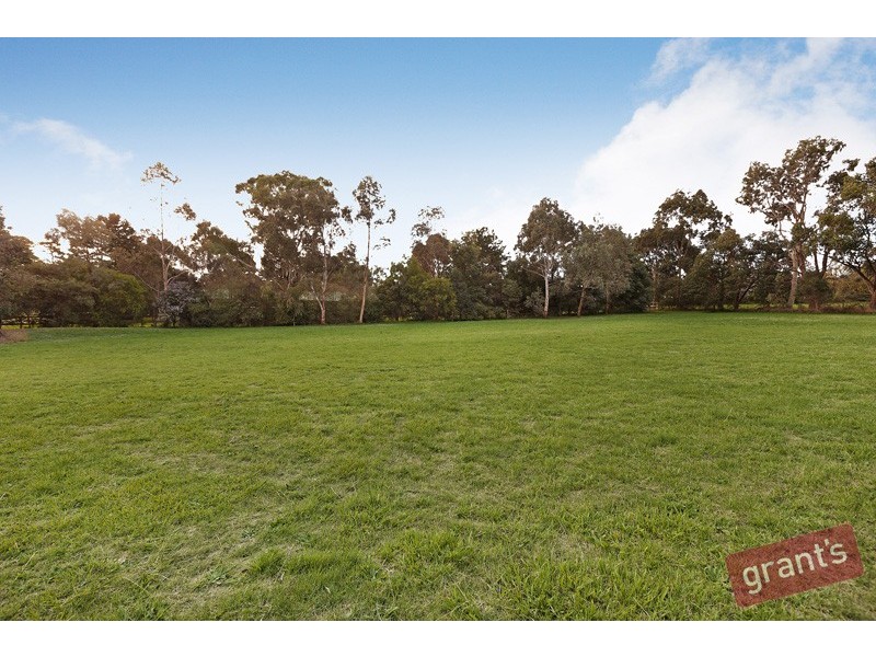 Lot 2/ 13 McKenzie Lane, Narre Warren North VIC 3804