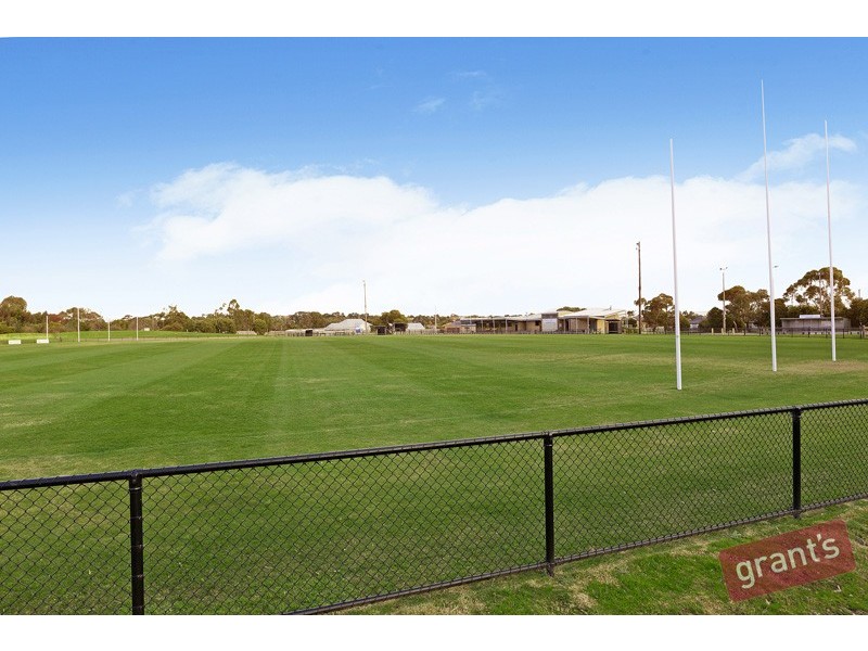 Lot 2/ 13 McKenzie Lane, Narre Warren North VIC 3804