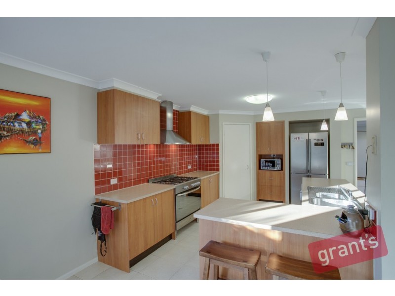 7 Oxford Court, Narre Warren South VIC 3805