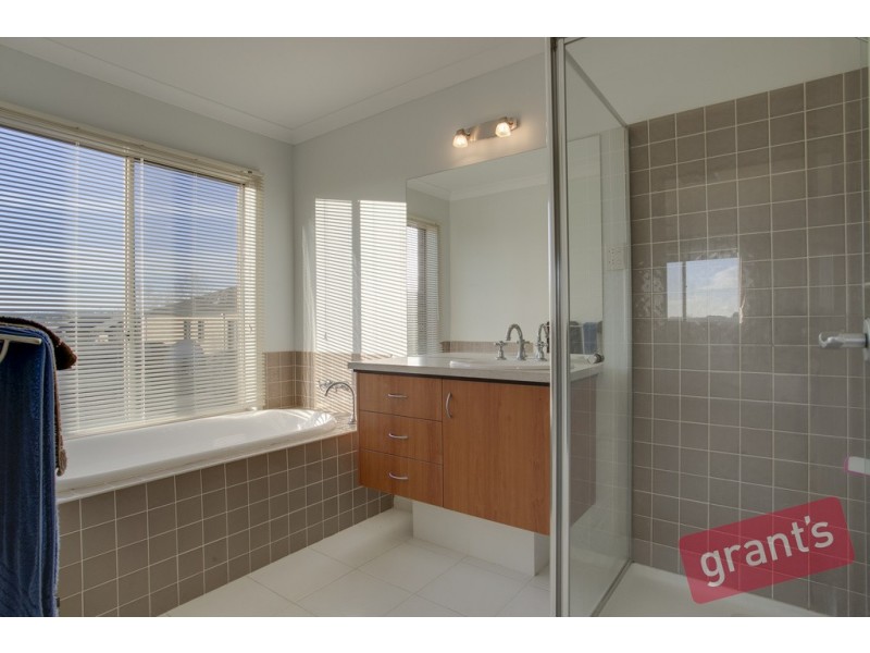 7 Oxford Court, Narre Warren South VIC 3805