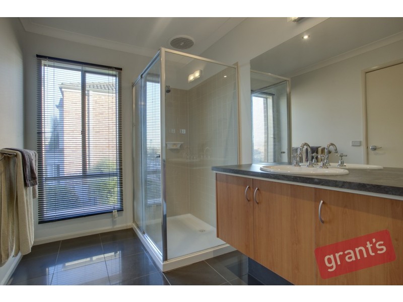 7 Oxford Court, Narre Warren South VIC 3805