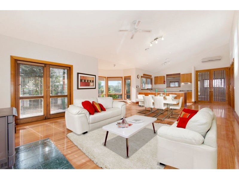 5 The Esplanade, Narre Warren South VIC 3805