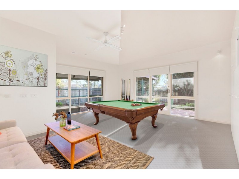 5 The Esplanade, Narre Warren South VIC 3805