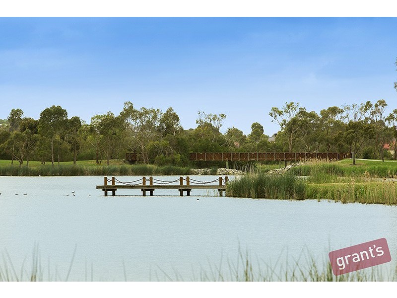 5 The Esplanade, Narre Warren South VIC 3805