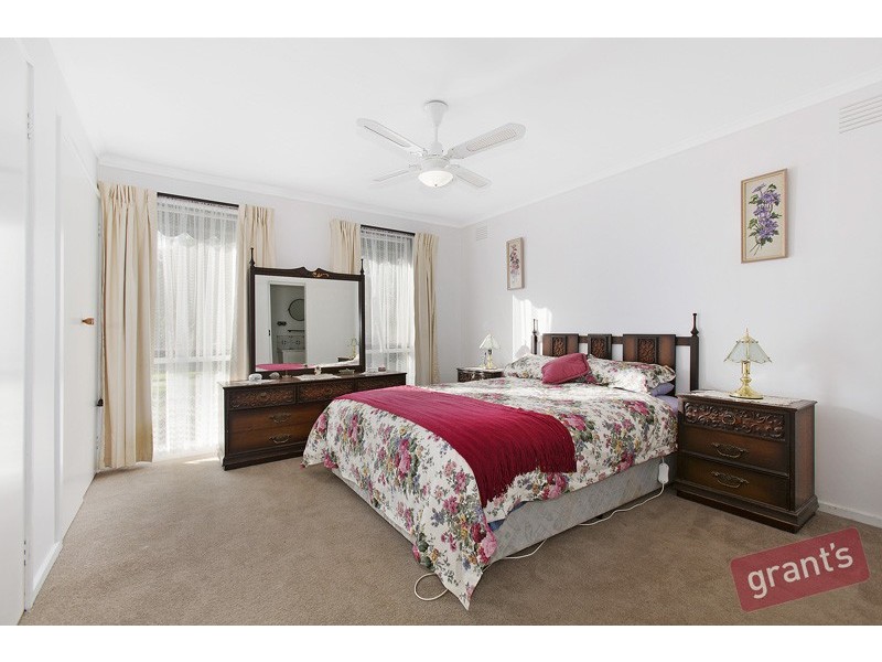 23 Saxonwood Drive, Narre Warren VIC 3805