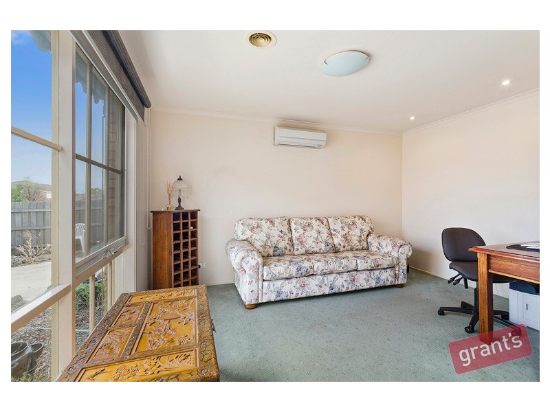 2 Demint Walk, Narre Warren South VIC 3805
