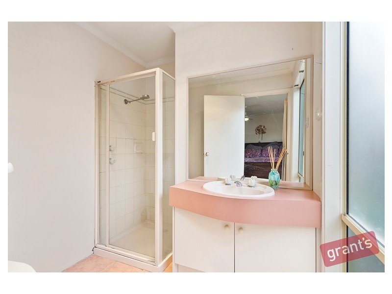 2 Demint Walk, Narre Warren South VIC 3805