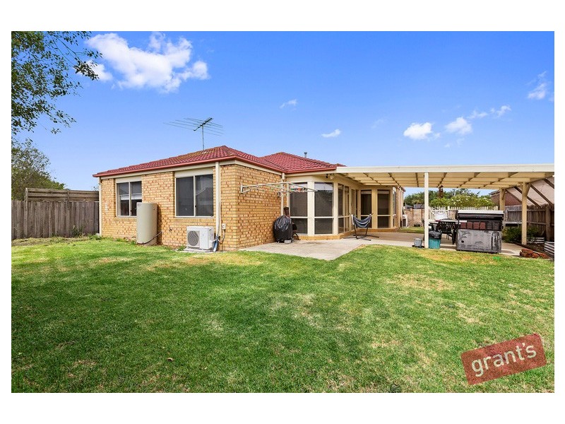2 Demint Walk, Narre Warren South VIC 3805
